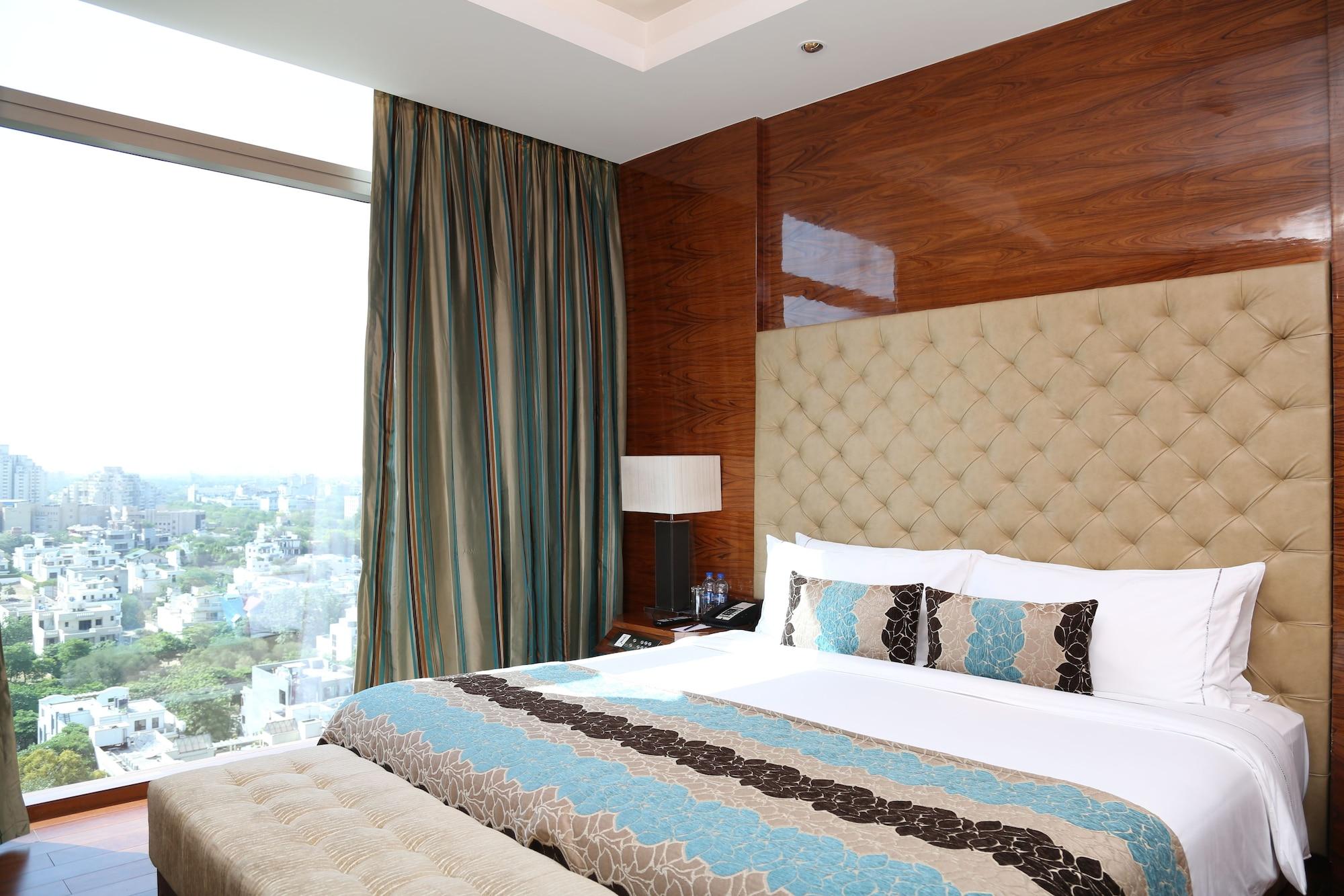 גורגאון Taj City Centre Gurugram מראה חיצוני תמונה A bedroom at the hotel