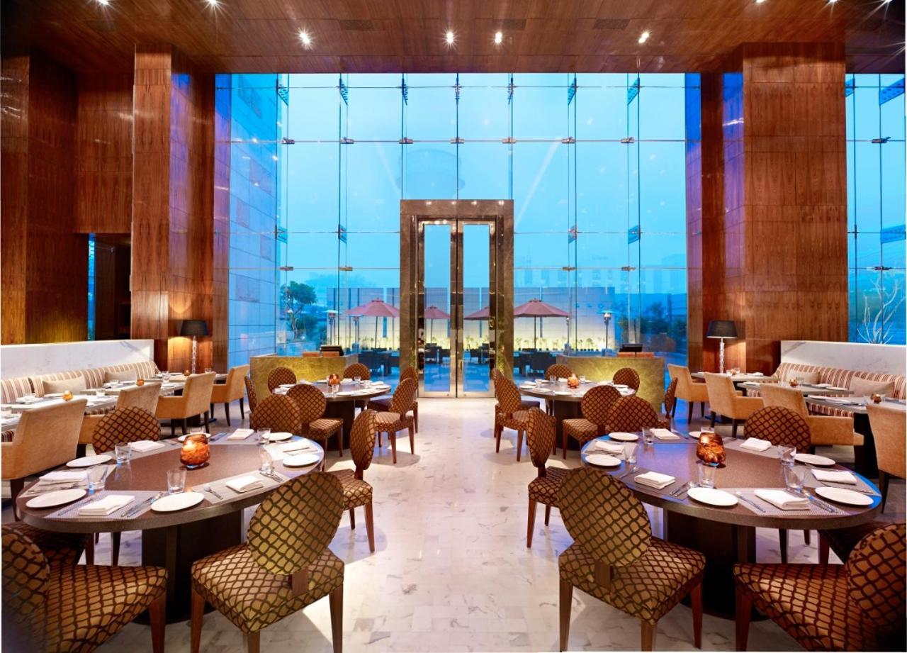 גורגאון Taj City Centre Gurugram מראה חיצוני תמונה The restaurant