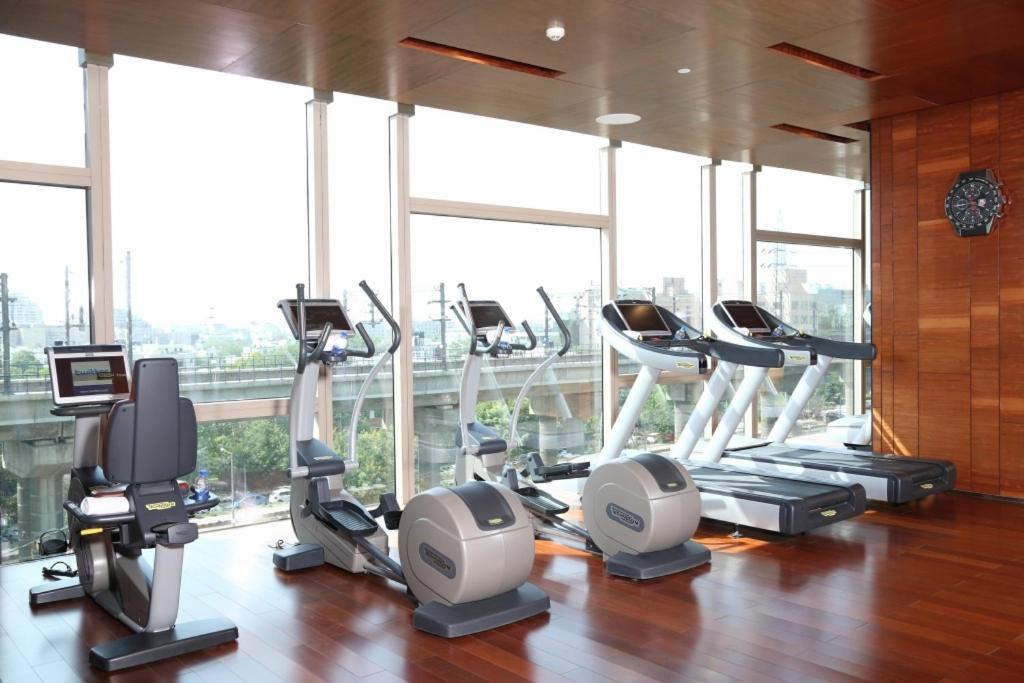 גורגאון Taj City Centre Gurugram מראה חיצוני תמונה Elliptical cross trainer